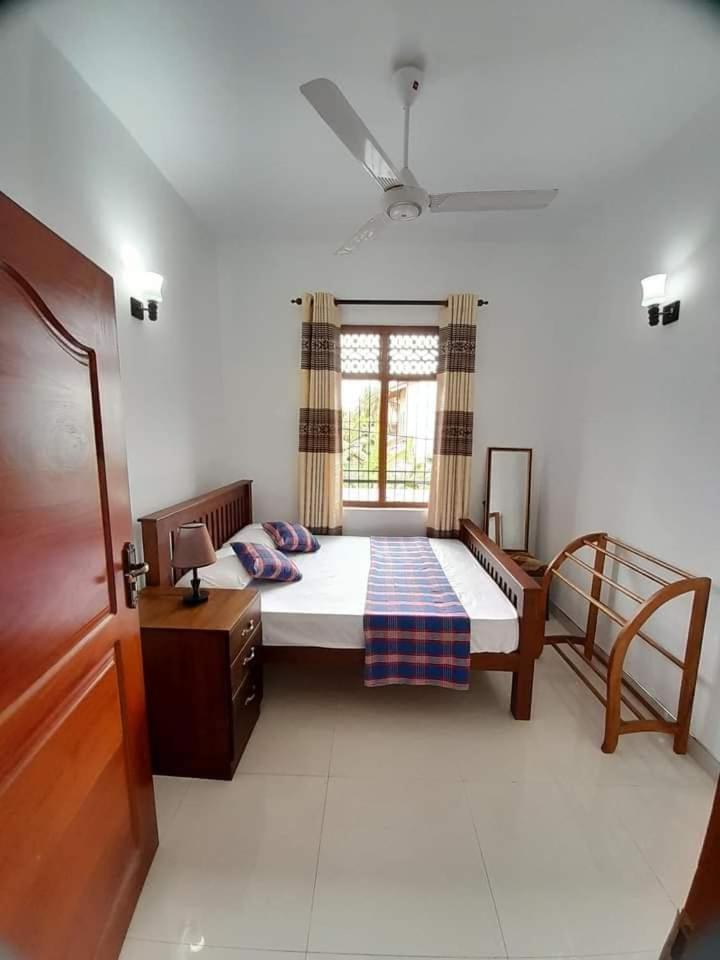 Jasmine Apartments Negombo Esterno foto